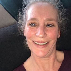 Meet your Posher, Suzanne